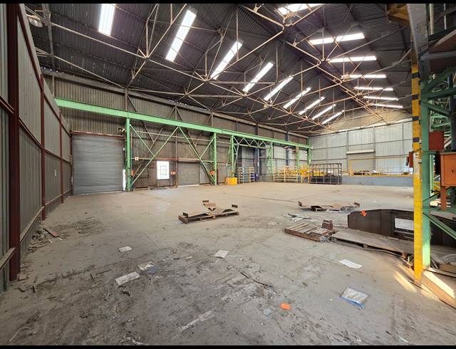 1,000M² FACTORY TO LET IN BOKSBURG EAST